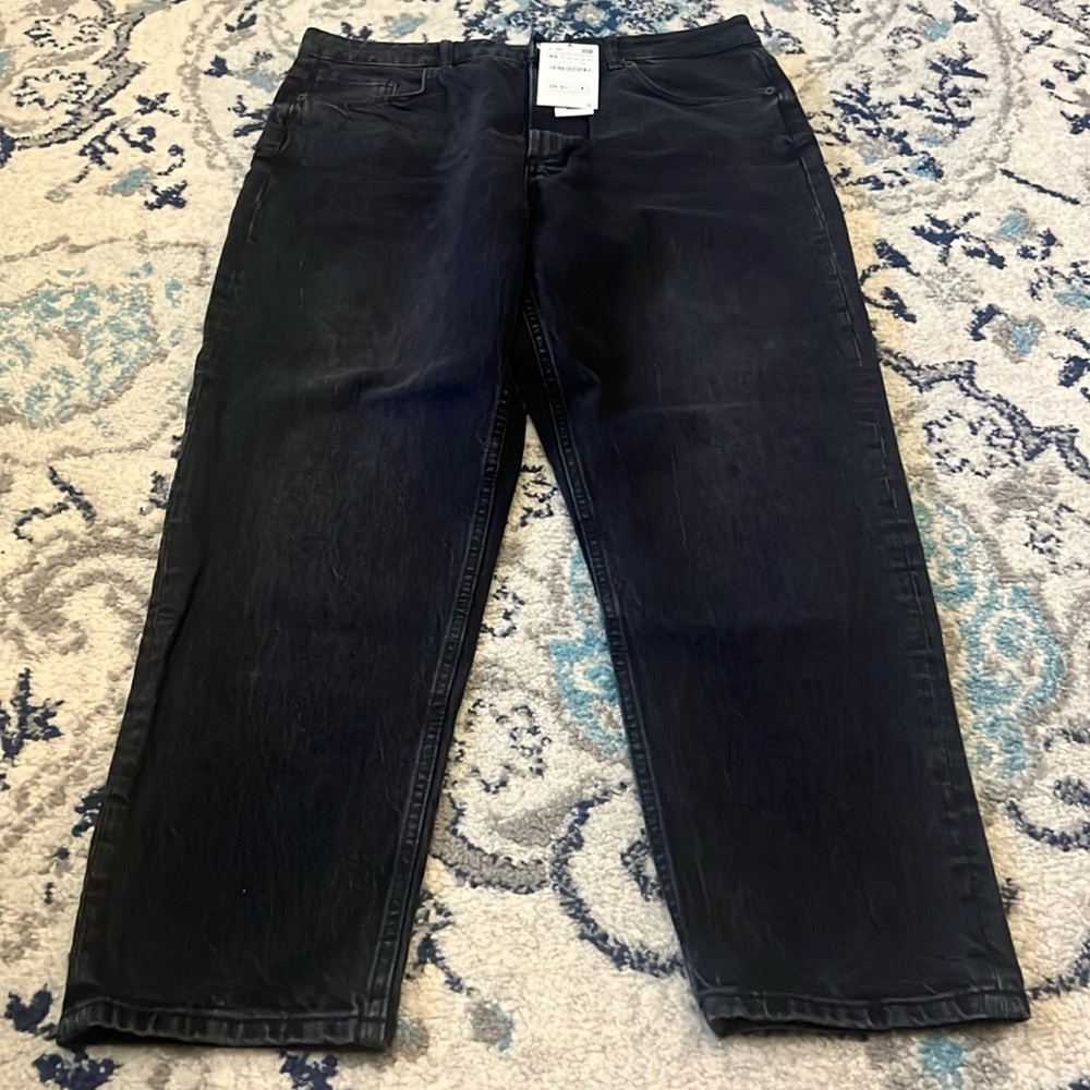 Zara Comfort Mom Fit Jeans in Black